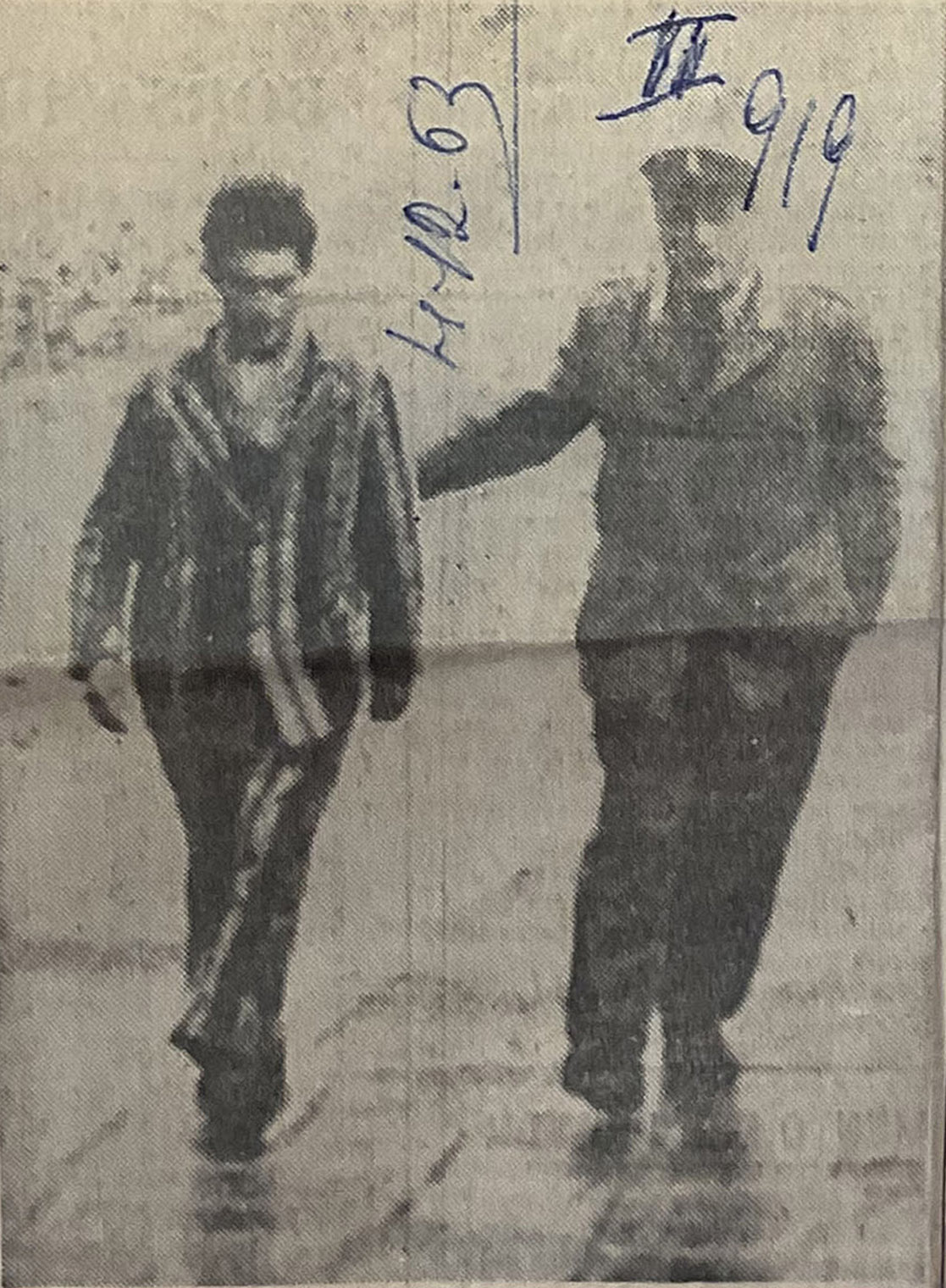 Francesco Virdis nel cortile del carcere di Porto Azzurro (LI)